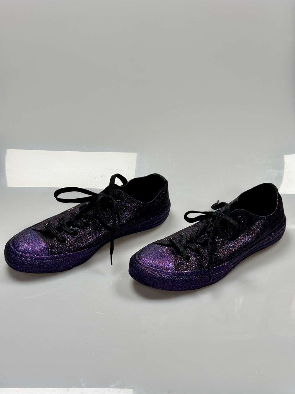 Converse Chuck Taylor All Star Low Purple Glitter Sneakers Women’s 10
